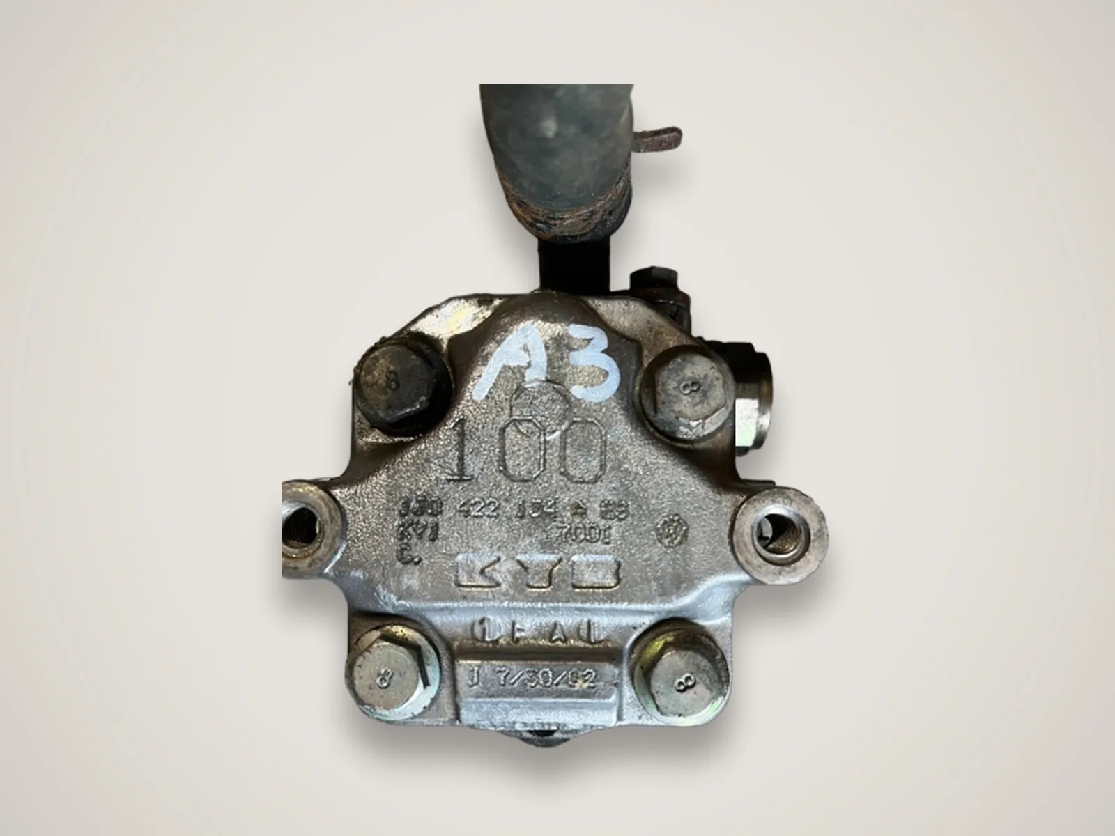 Audi A3 8L — насос гідропідсилювача керма 1J0422104A (1.9 d)