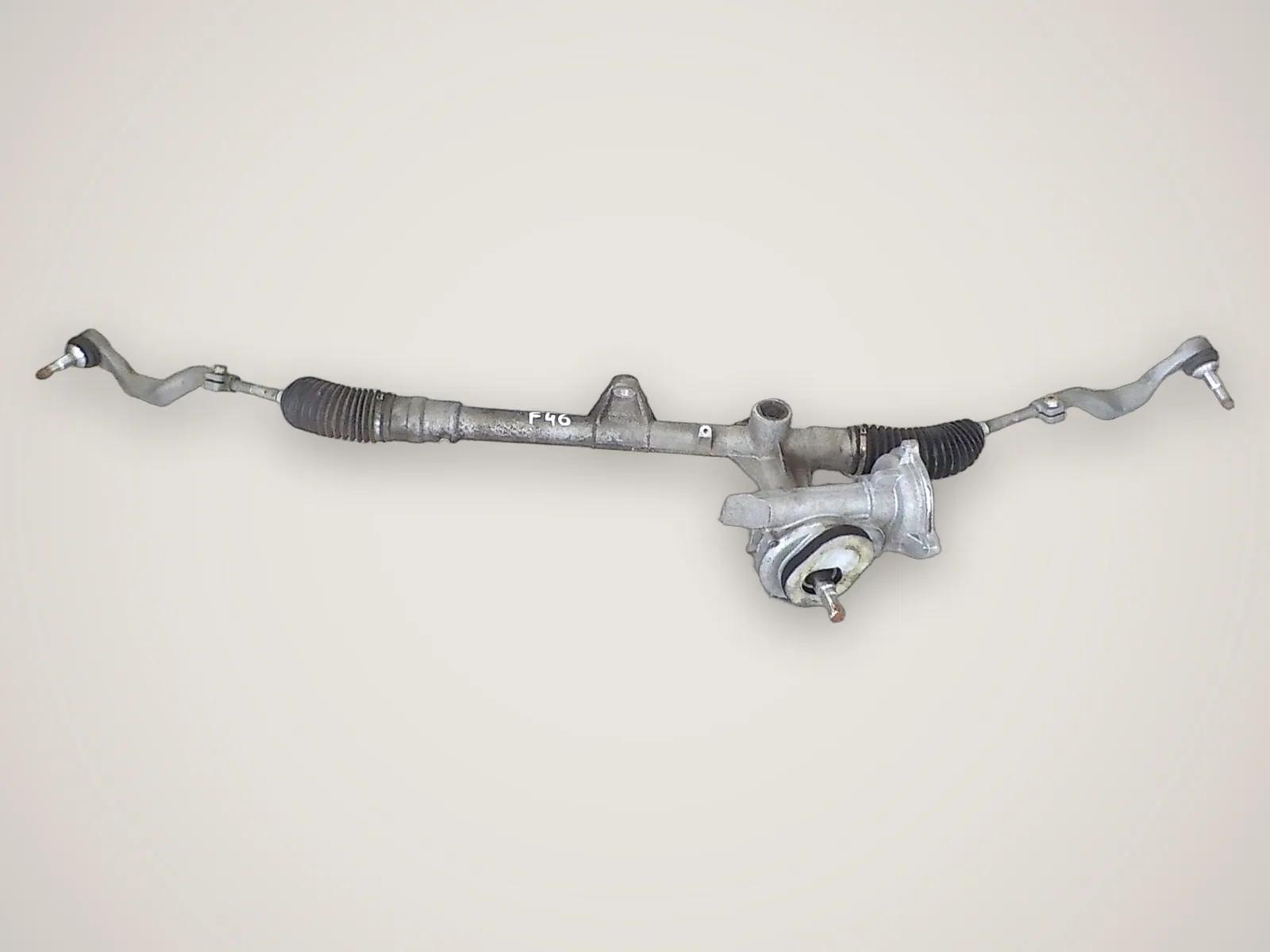 BMW 2 F46 — рульова рейка