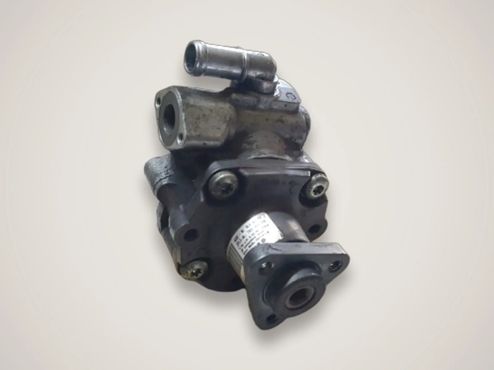 Audi A4 B8 / A5 — насос гідропідсилювача керма 8K0145156J