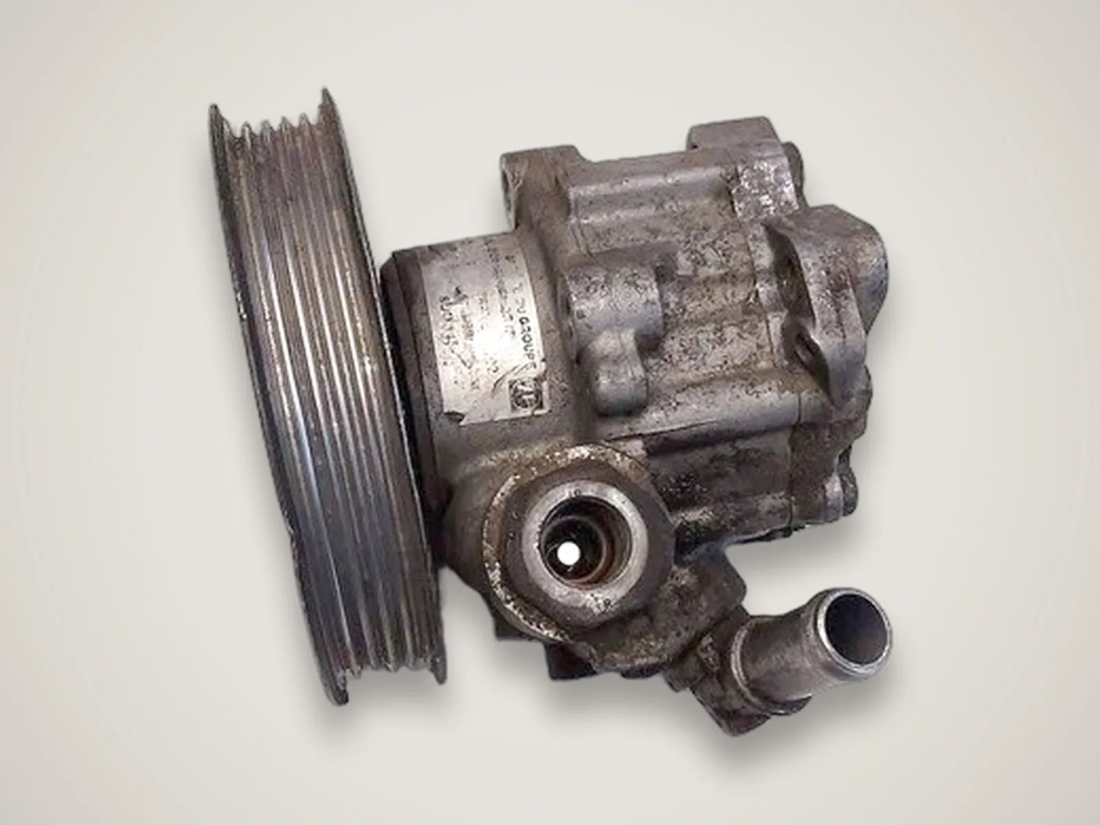 Volkswagen Passat B5 — насос гідропідсилювача керма 8D0145155 (1.9 TDI)