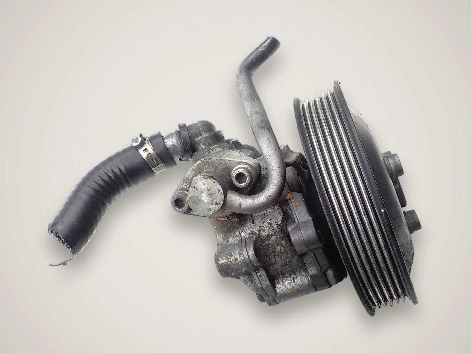 Audi A4 B8 — насос гідропідсилювача керма 8K0145154A (3.0 TFSI)