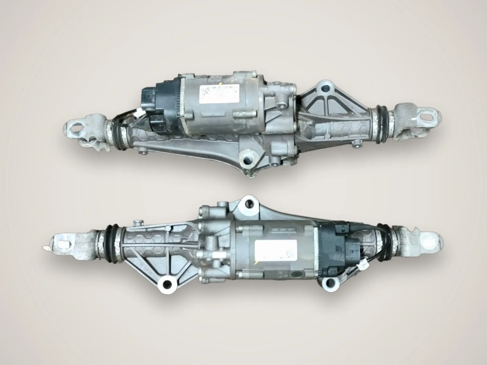 Porsche Cayenne 9Y — рульова рейка 4M0501055AA