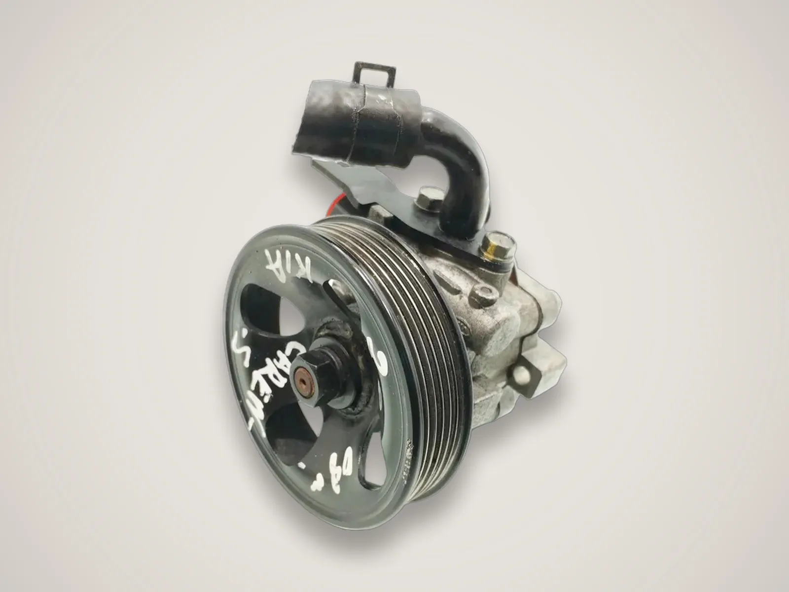 Kia Carens — насос гідропідсилювача керма (2009)