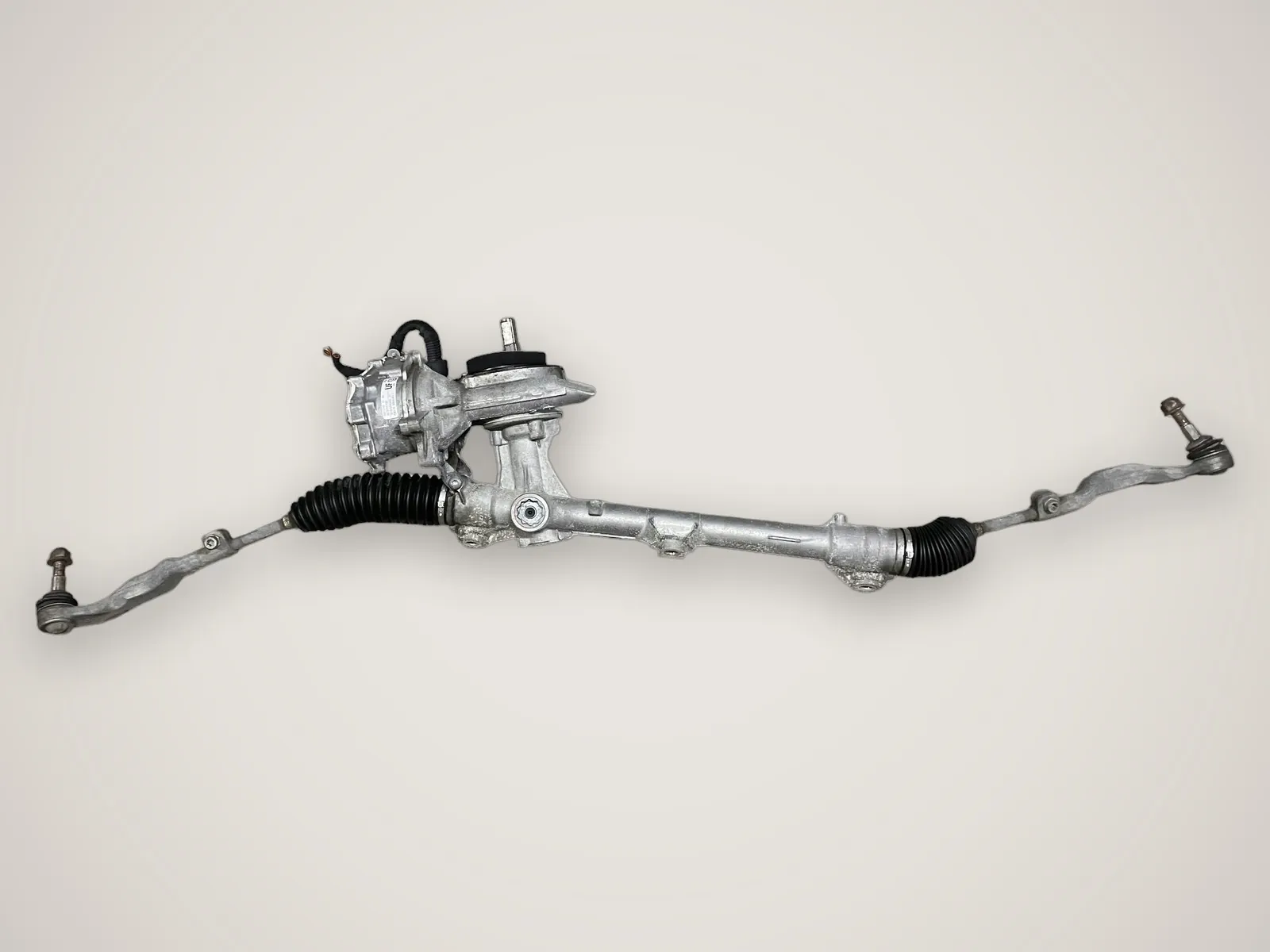 BMW X1 F48 — рульова рейка 32106898443 UF