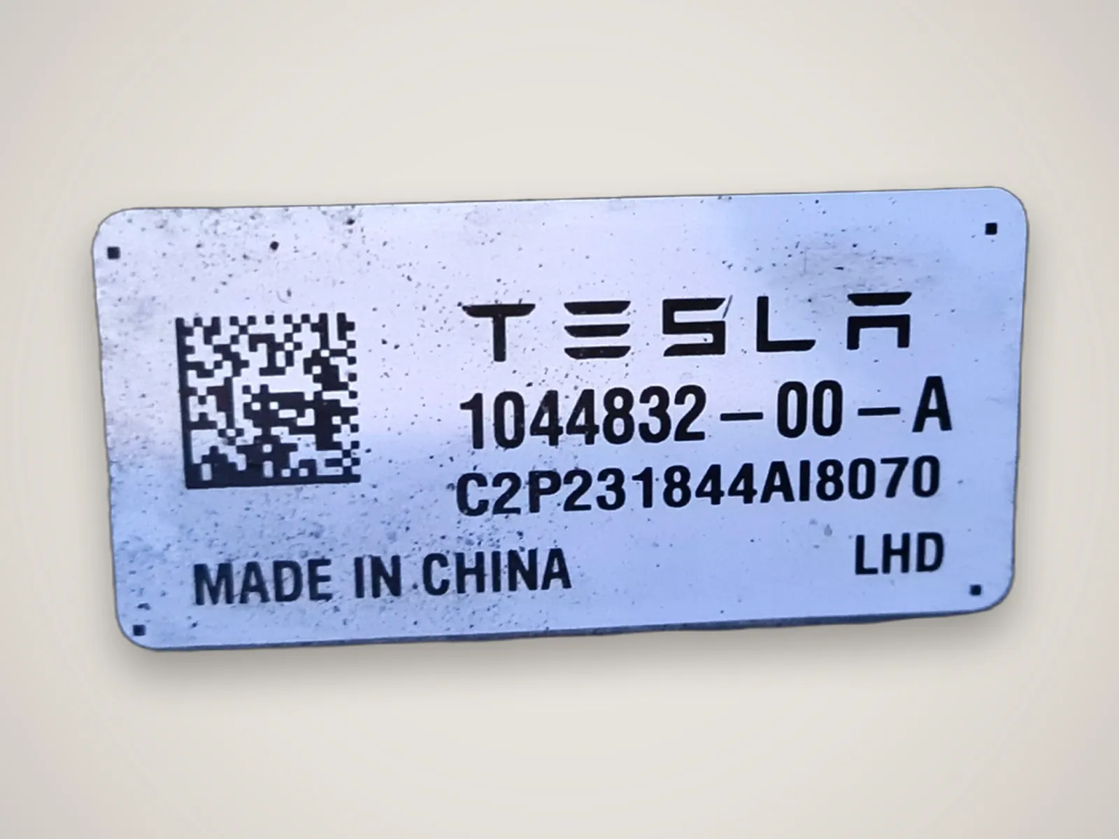 Tesla Model 3 — рульова рейка 104483200A