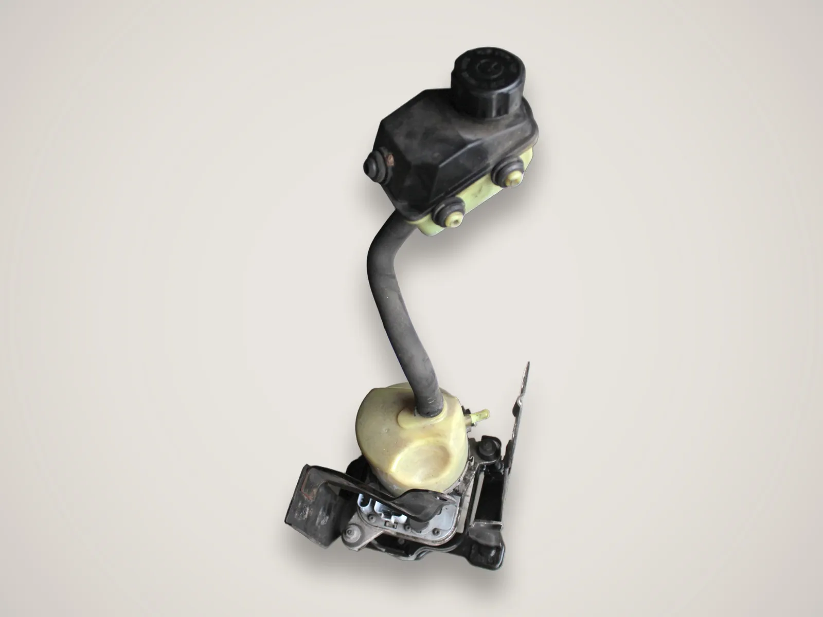Volvo V50 — електронасос гідропідсилювача керма 4W513K514DS 30748170 (2004–2012)