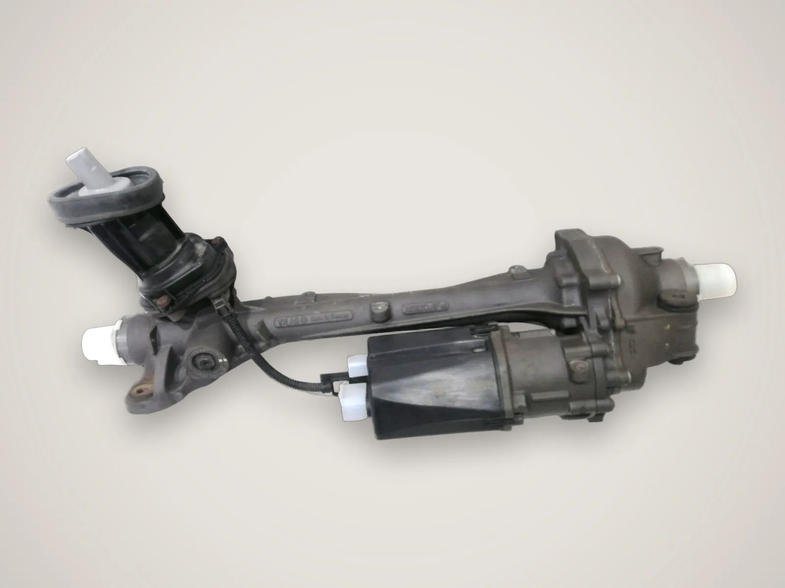 Volkswagen Passat B8 — рульова рейка 5Q0909143K