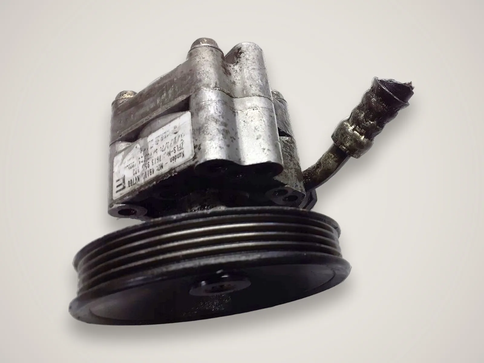 Nissan Primera P12 — насос гідропідсилювача керма 7613955132 (1.8)