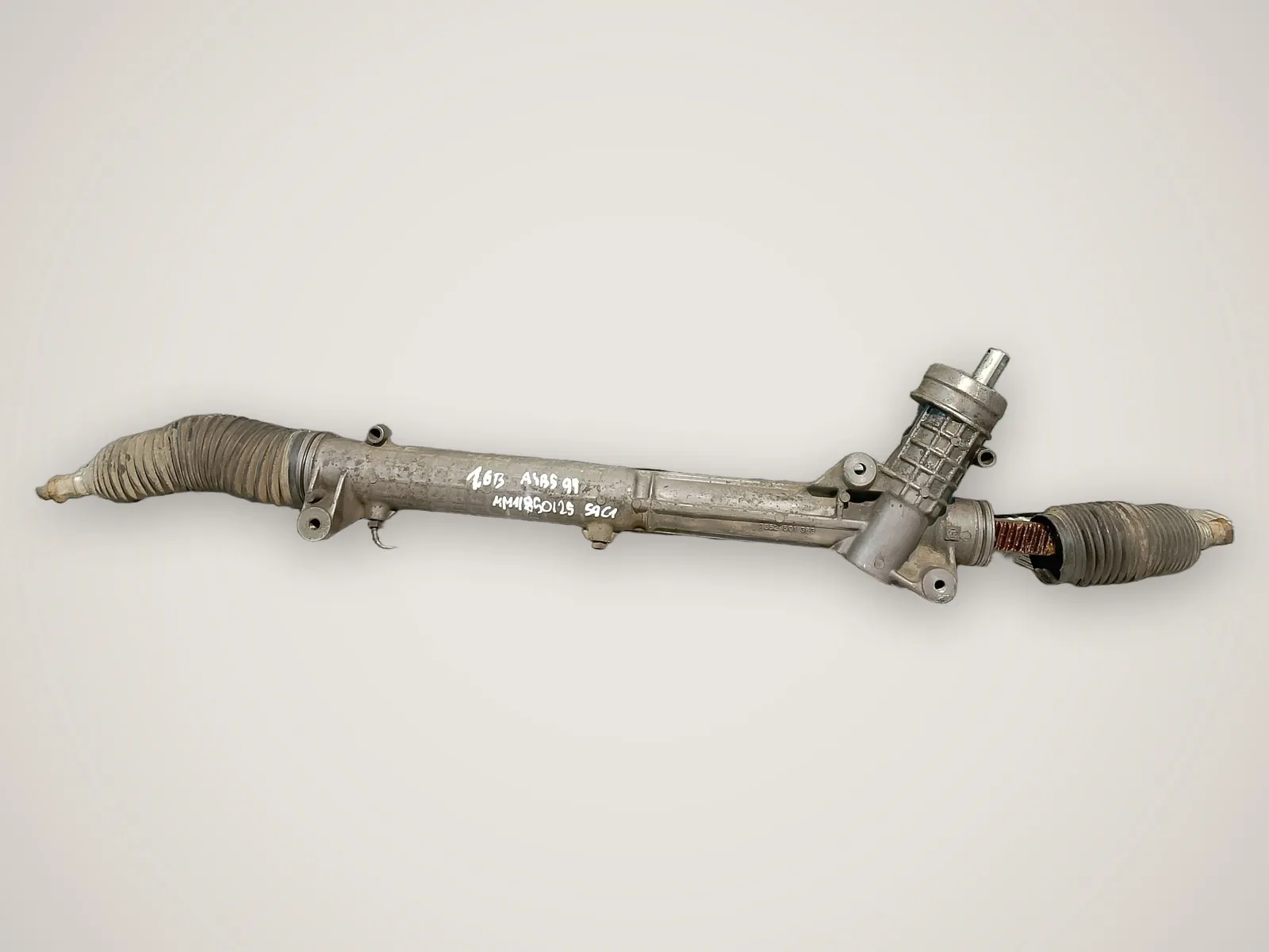 Audi A4 B5 — рульова рейка 8D1422065R