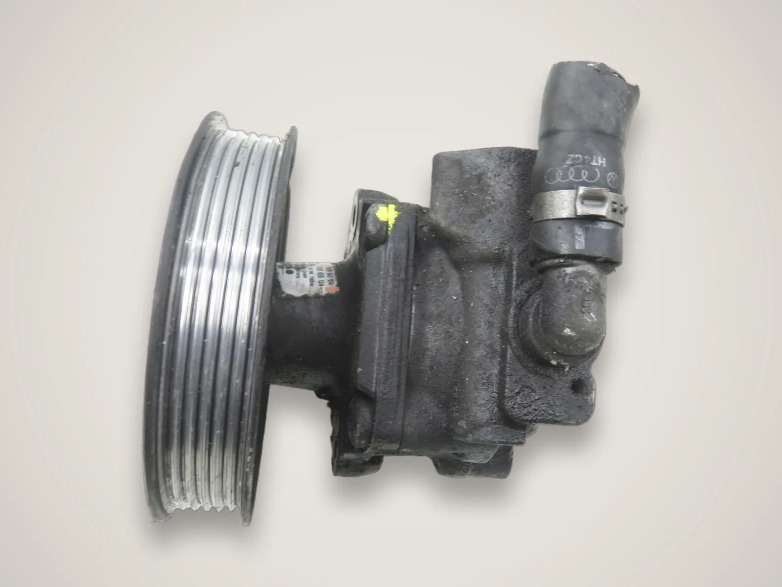 Audi A4 B8 — насос гідропідсилювача керма 8K0145154