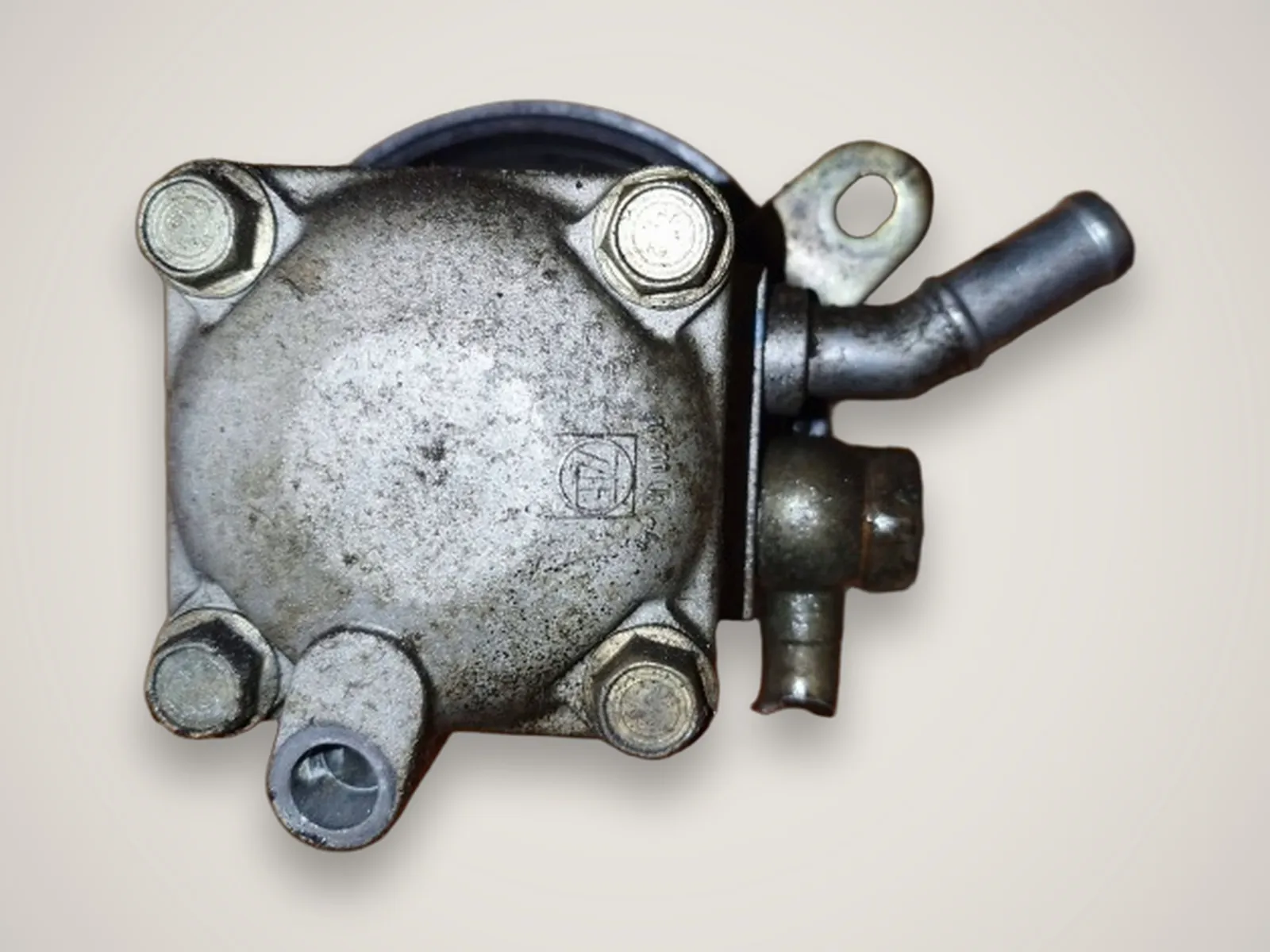 Nissan Almera N16 — насос гідропідсилювача керма 7613955144 (1.5)
