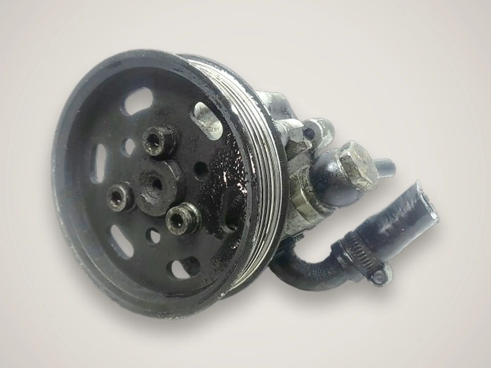 Volkswagen Passat B5 — насос гідропідсилювача керма 1J0422154A