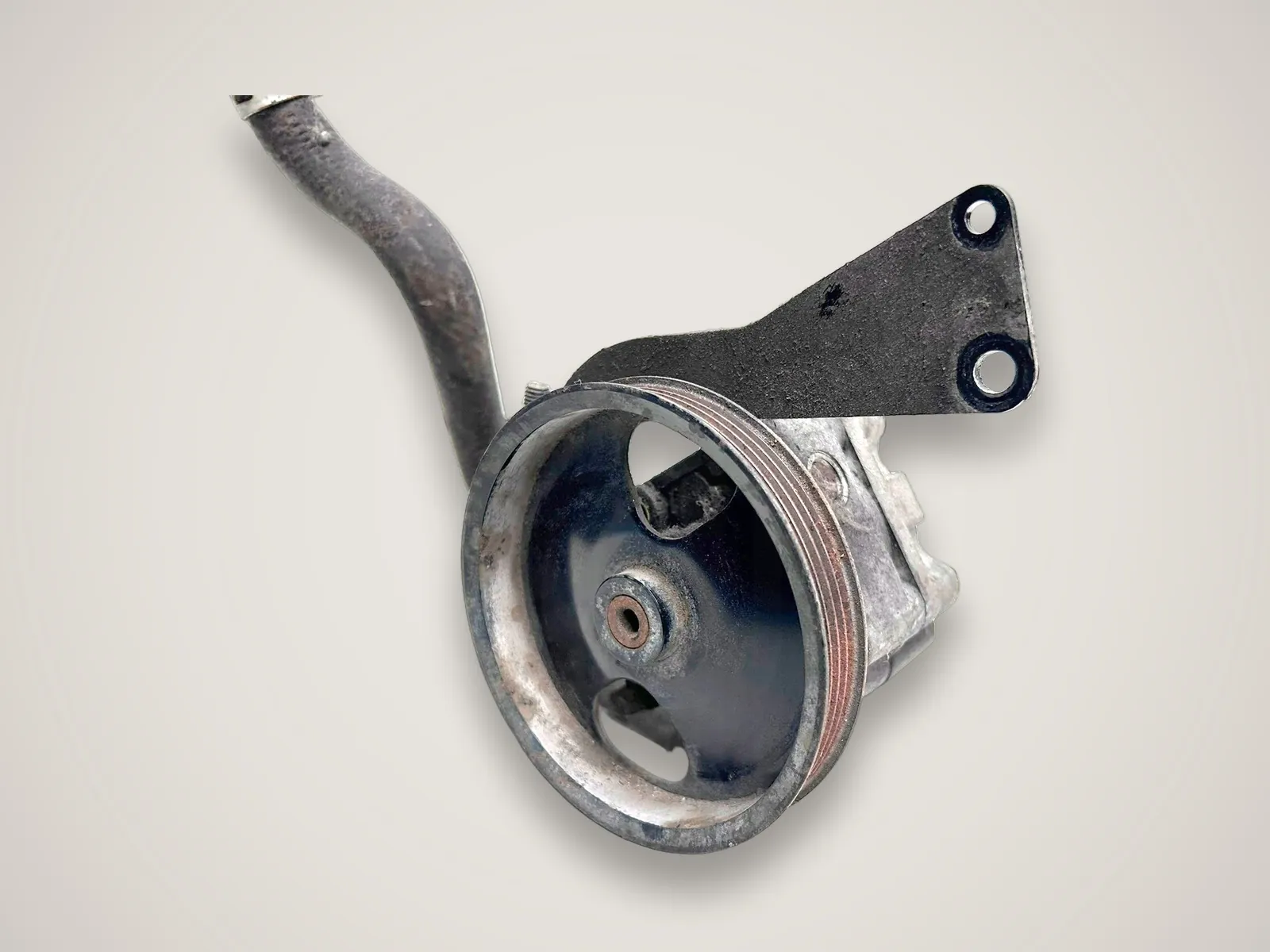 Nissan Almera Tino — насос гідропідсилювача керма 65243096