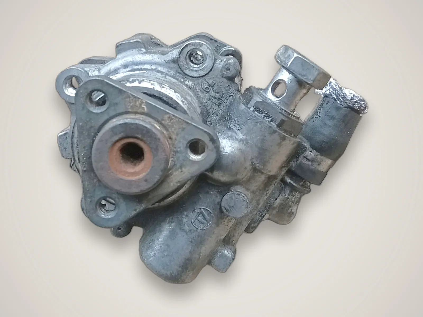 Audi A4 B7 — насос гідропідсилювача керма 4F0145155P
