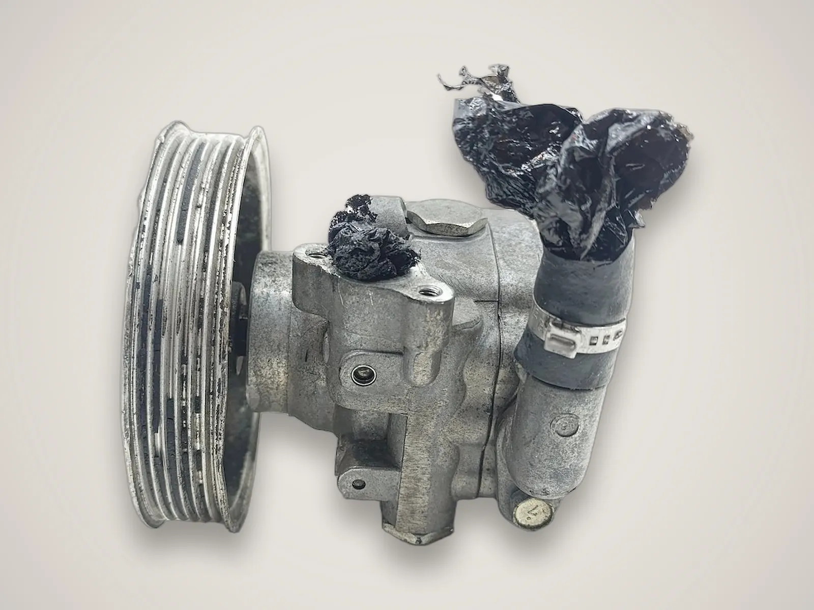Audi A4 B8 — насос гідропідсилювача керма 8K0145153F, 06H145255A (2.0 TFSI)