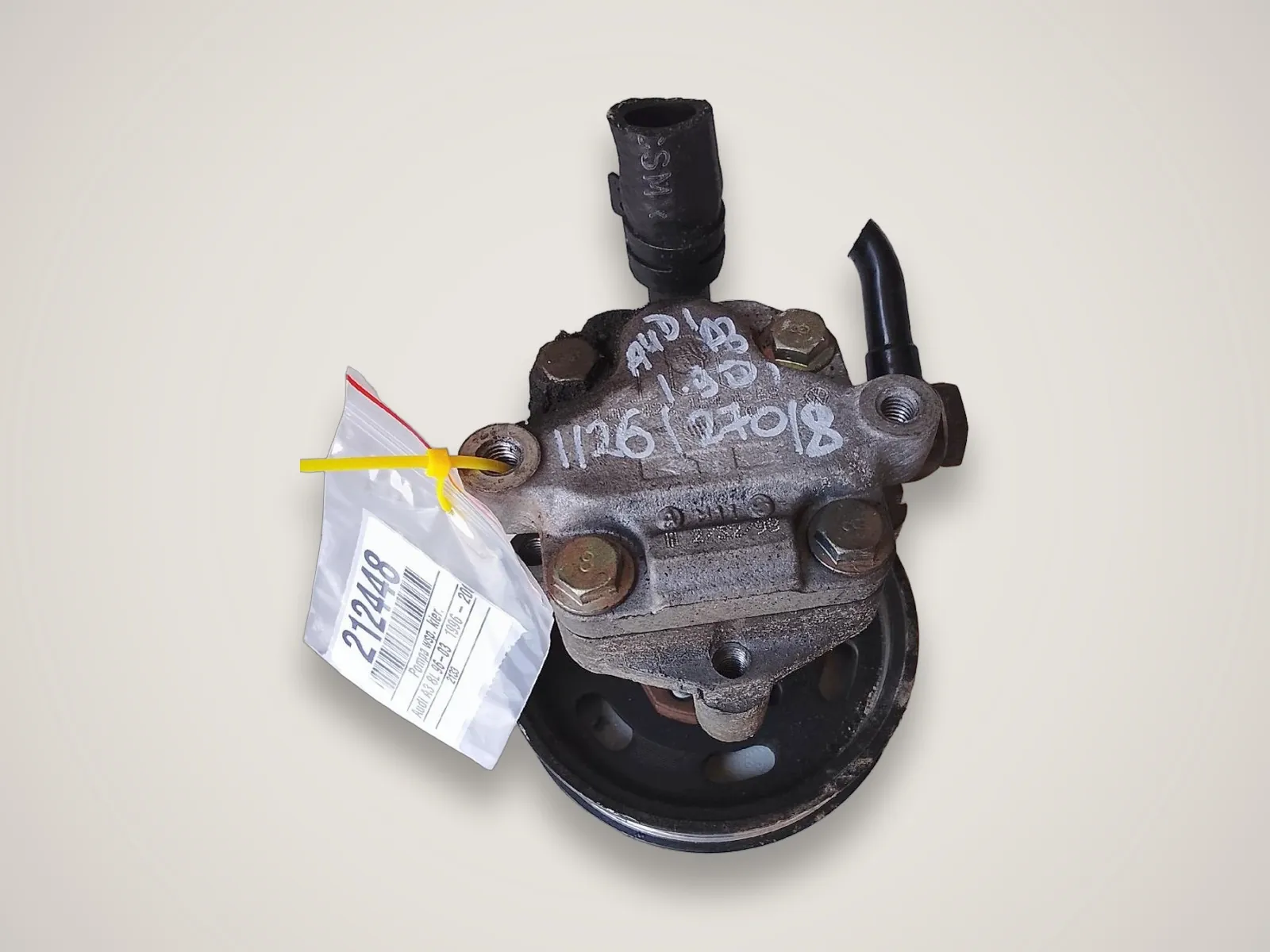 Audi A3 8L — насос гідропідсилювача керма 1J0422154DX
