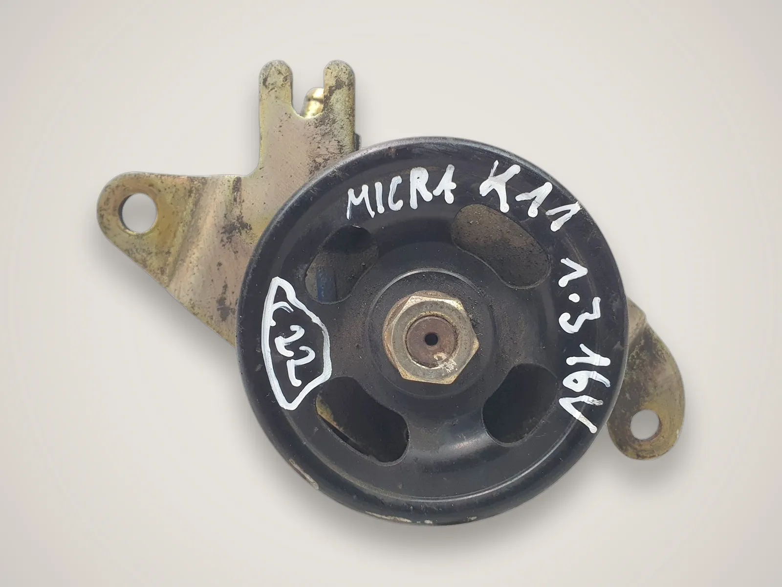 Nissan Micra K11 — насос гідропідсилювача керма 27224174 1F700 (1.3 16V)