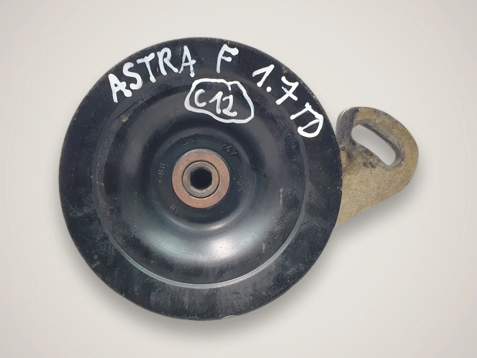 Opel Astra — насос гідропідсилювача керма 26016947