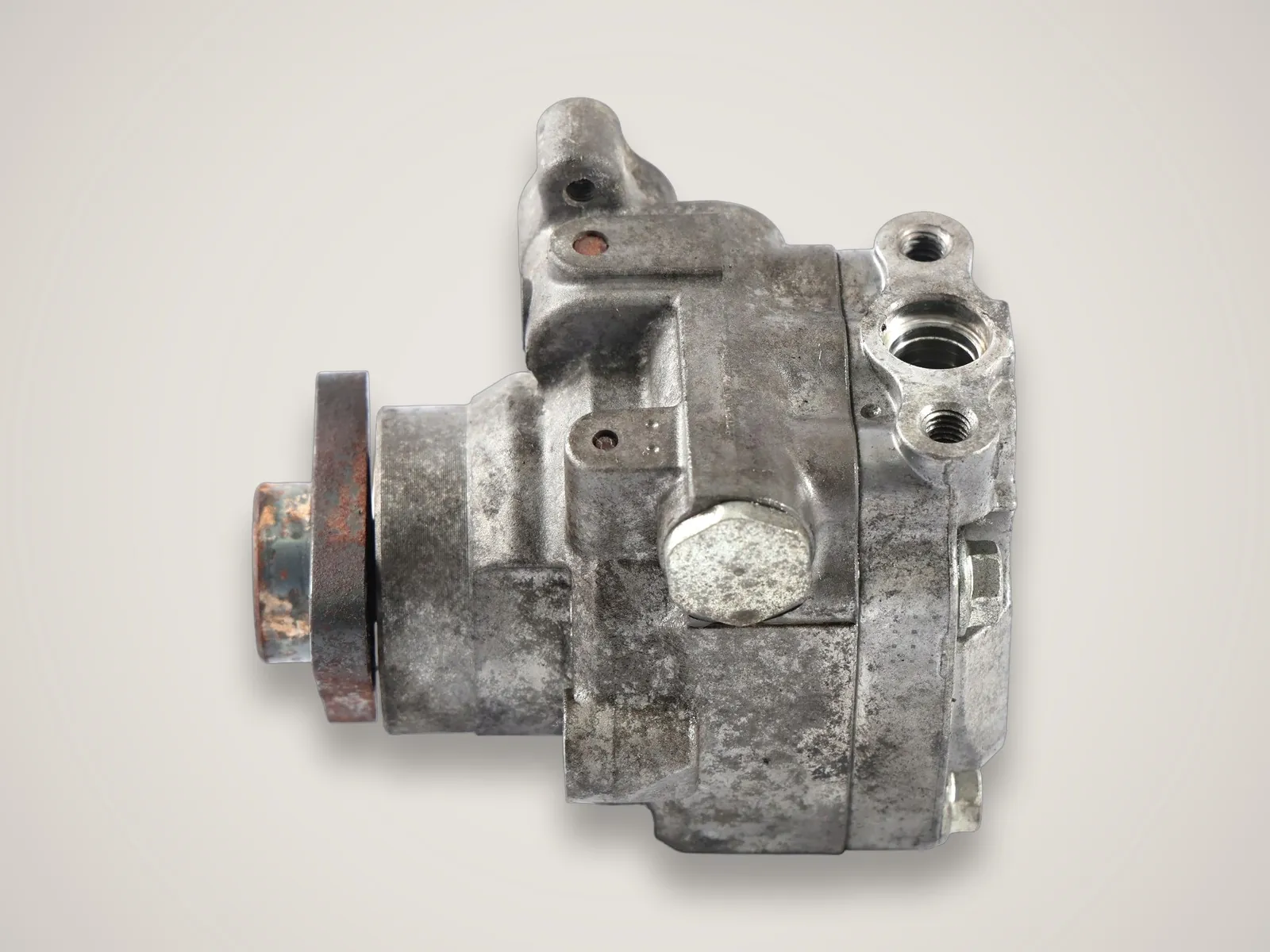 Seat Exeo 3R — насос гідропідсилювача керма 3R0145155A