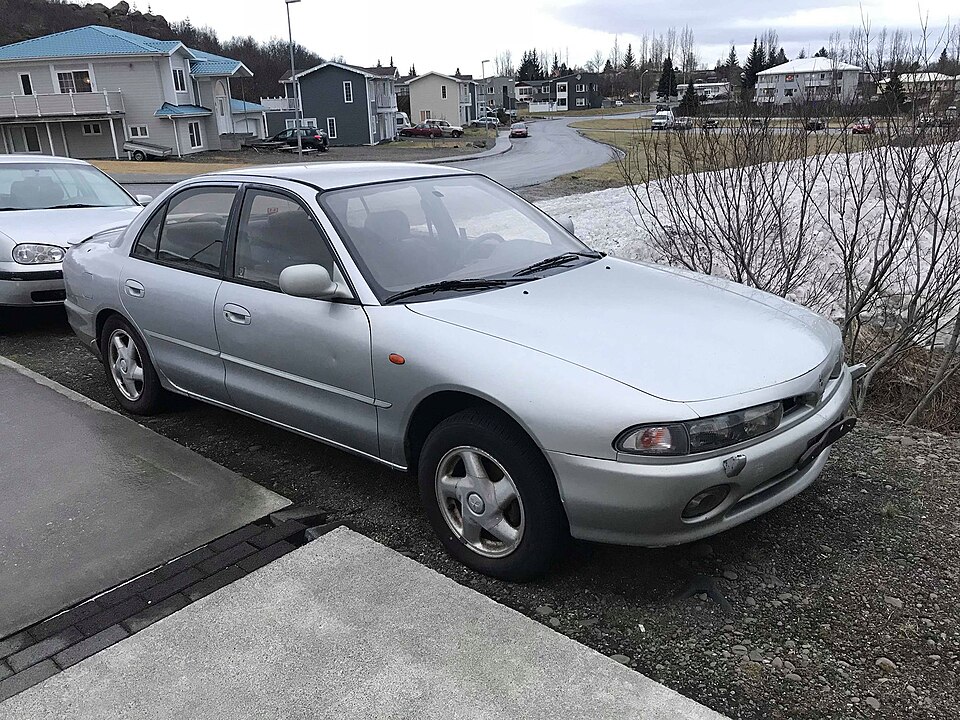 Mitsubishi GALANT VIII