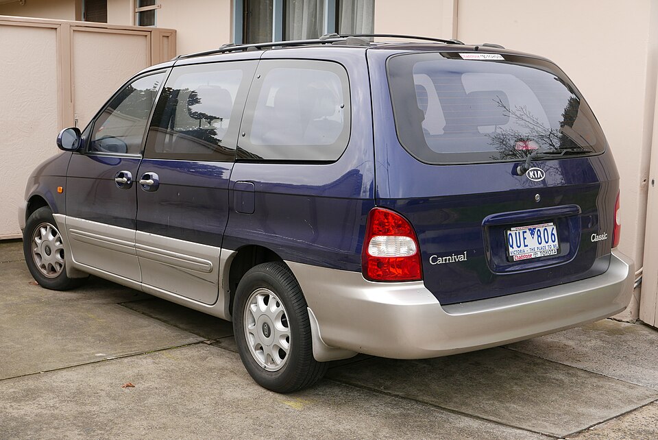 Kia Carnival II