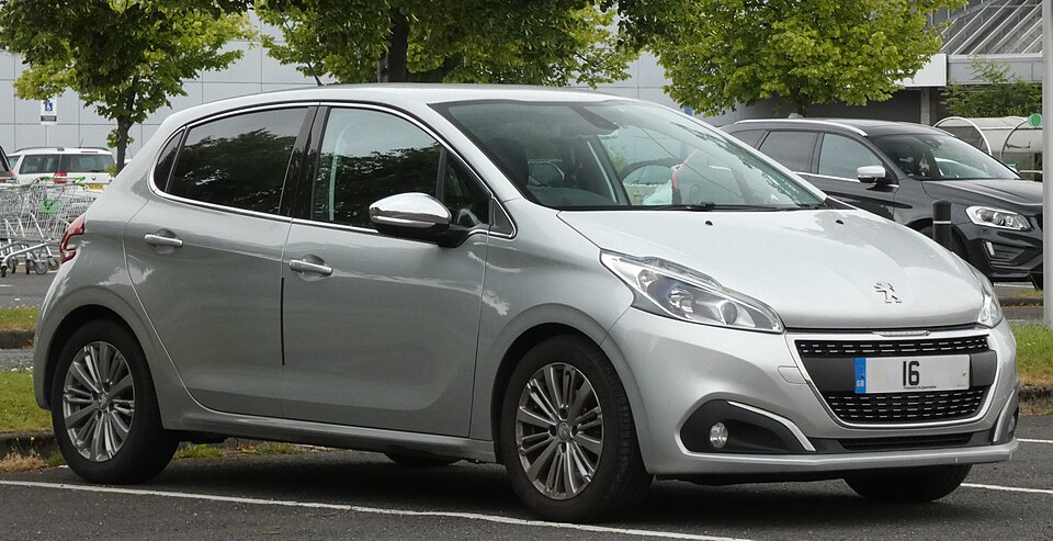 Peugeot 208 I