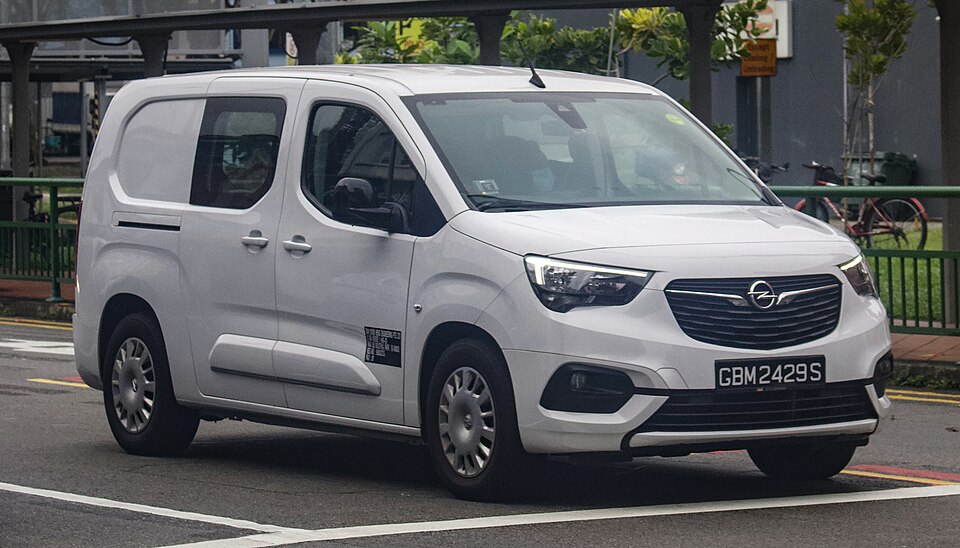 Opel COMBO E