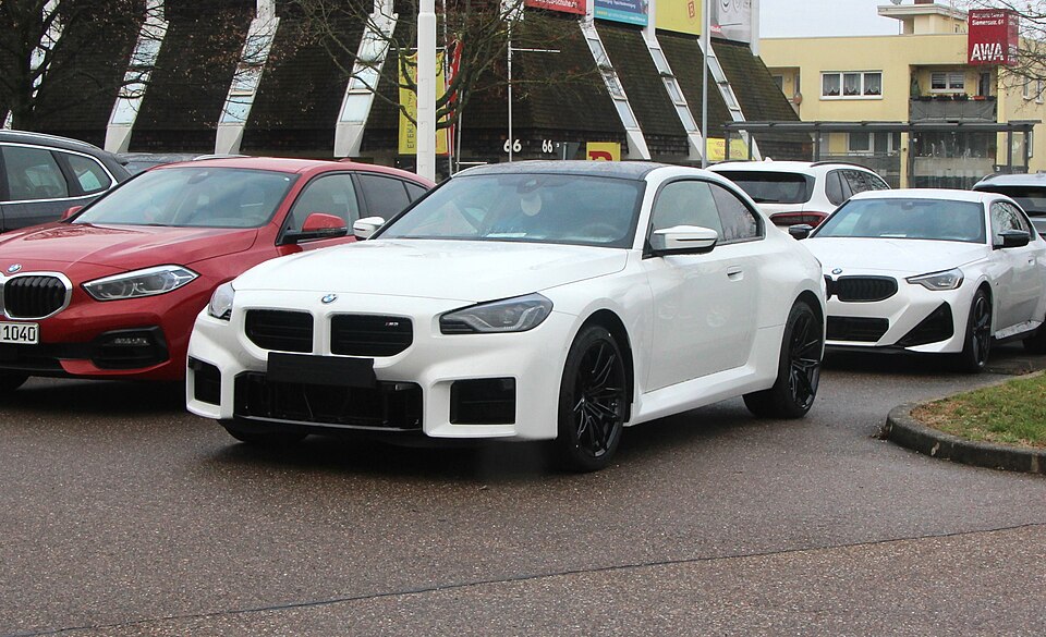 BMW M2 G87