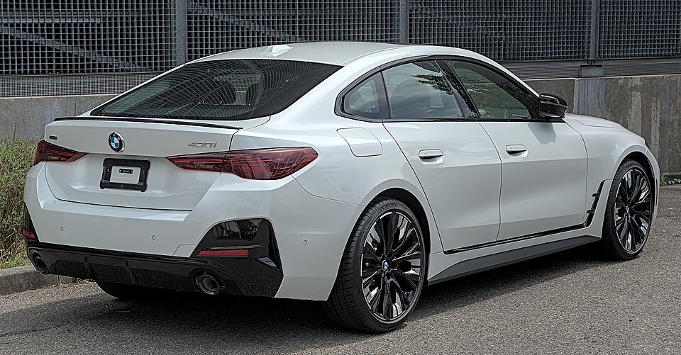 BMW 4 G26