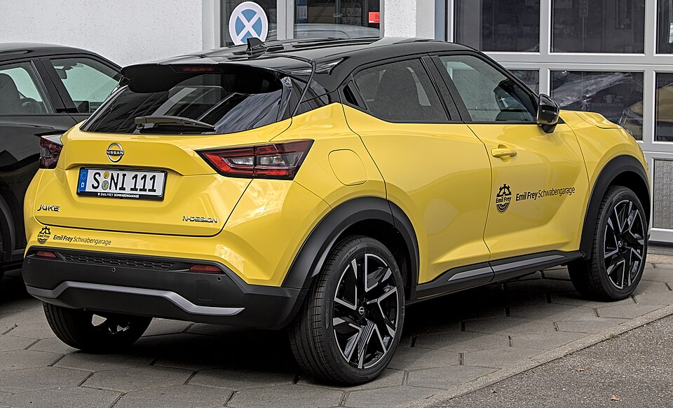Nissan JUKE F16