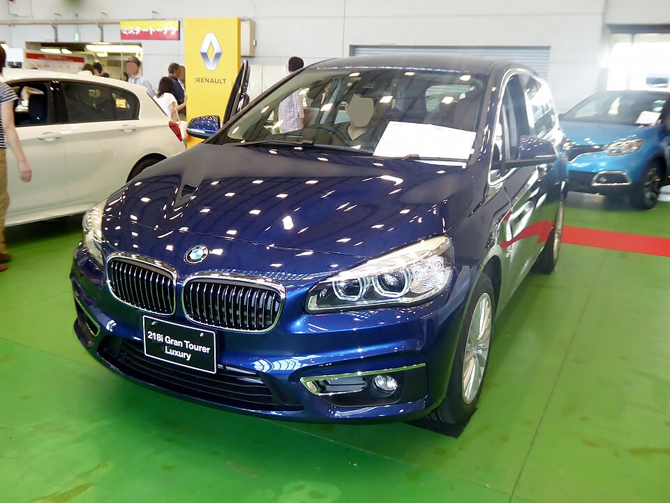 BMW 2 F46