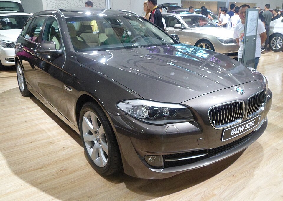 BMW 5 F11