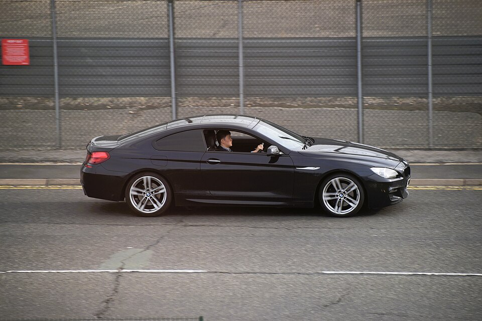 BMW 6 F13