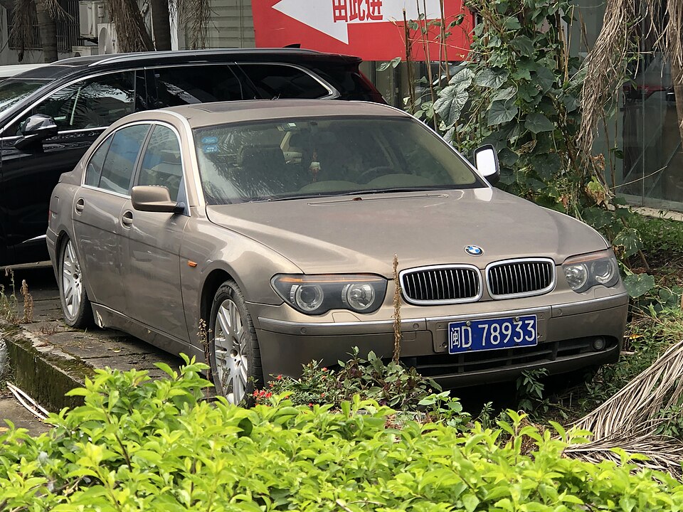 BMW 7 E66