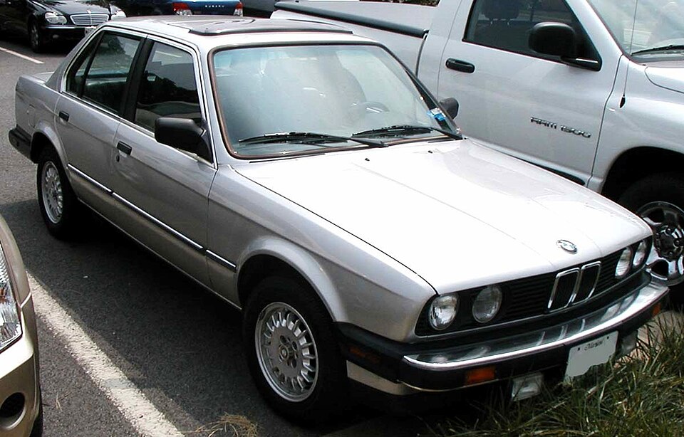 BMW 3 E30