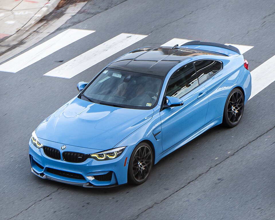 BMW 4 F82