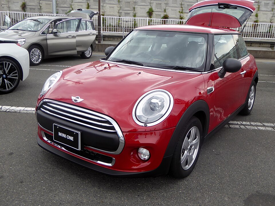 MINI ONE F56