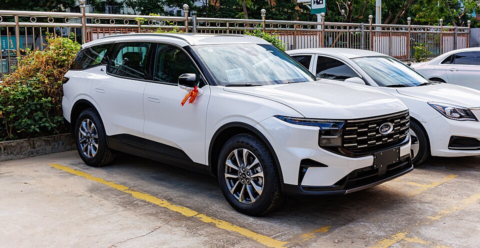 Ford Edge II (CD4)