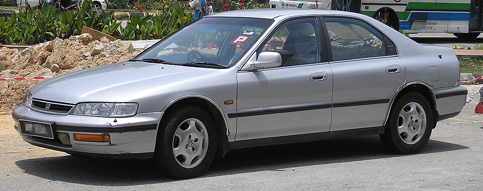 Honda ACCORD V
