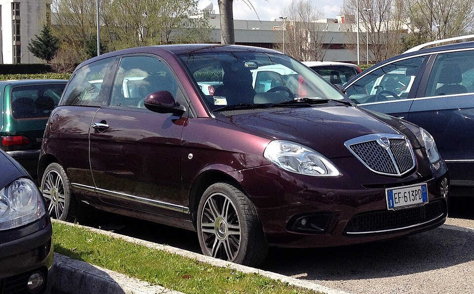 Lancia YPSILON II