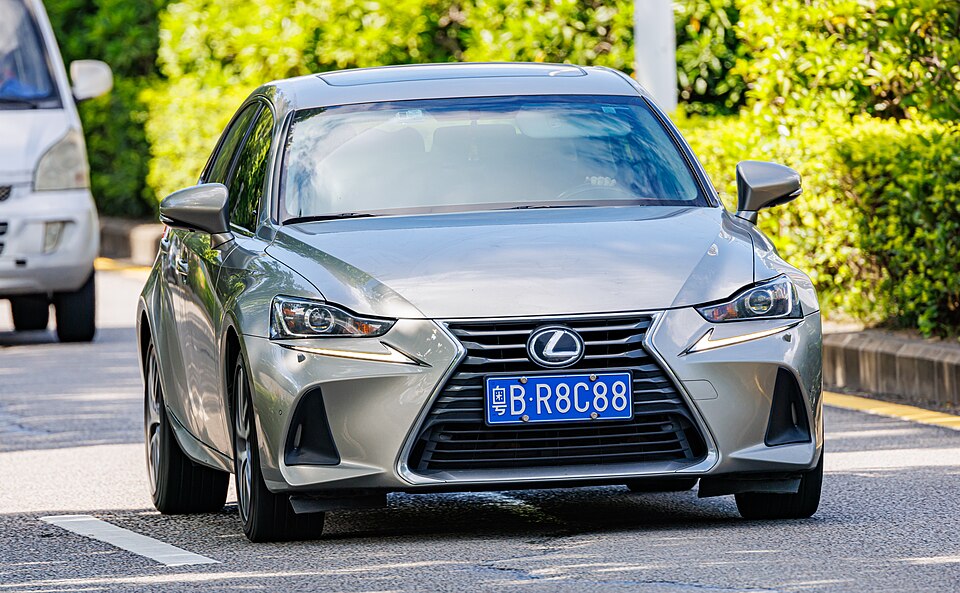 Lexus IS III