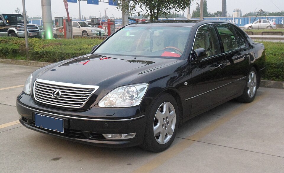 Lexus LS III