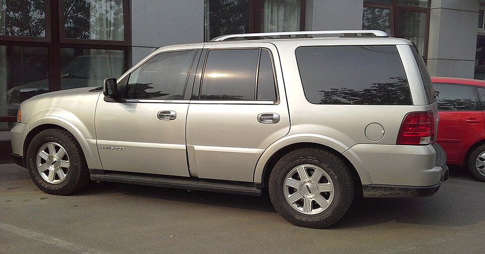Lincoln NAVIGATOR II