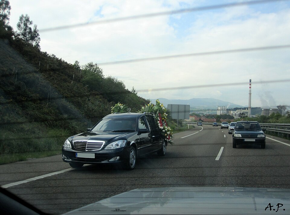 Mercedes-Benz E-Class W210