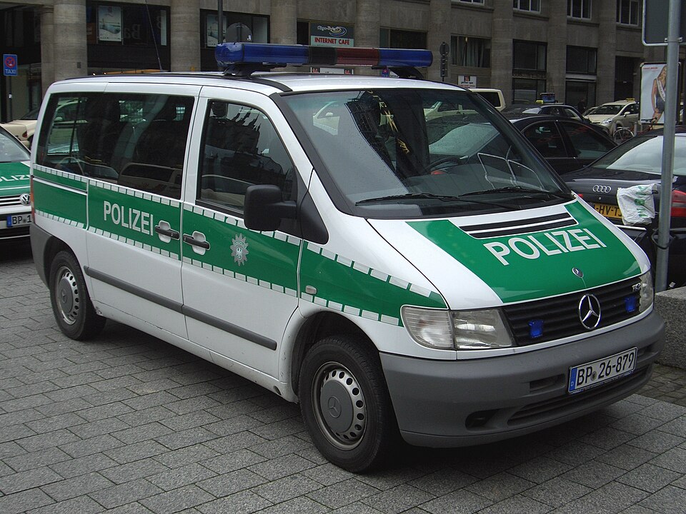 Mercedes-Benz VITO W638