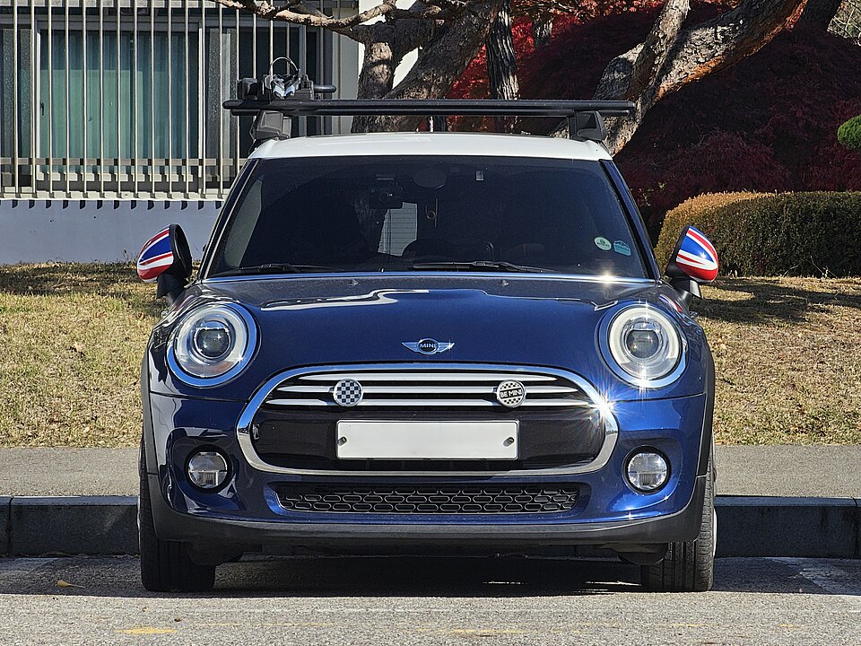 MINI COOPER F55