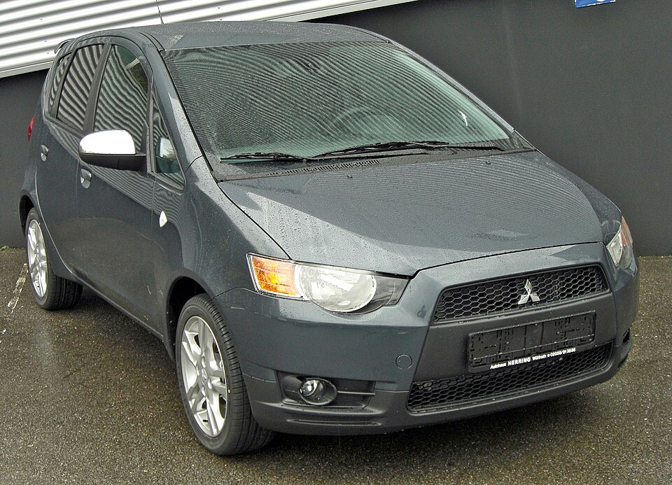 Mitsubishi COLT VI