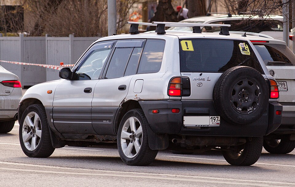 Toyota RAV4 I (XA10)