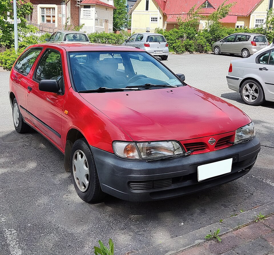 Nissan Almera N15