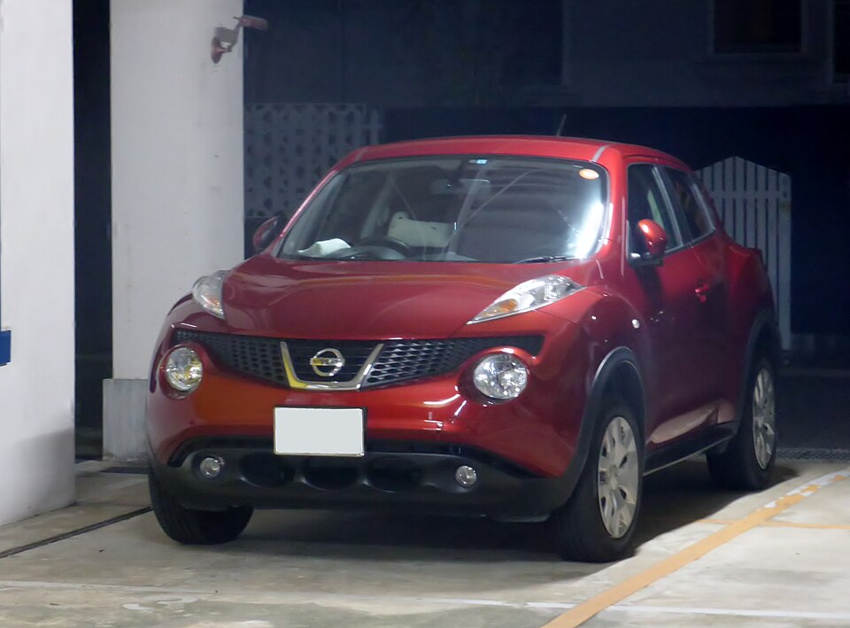 Nissan JUKE F15